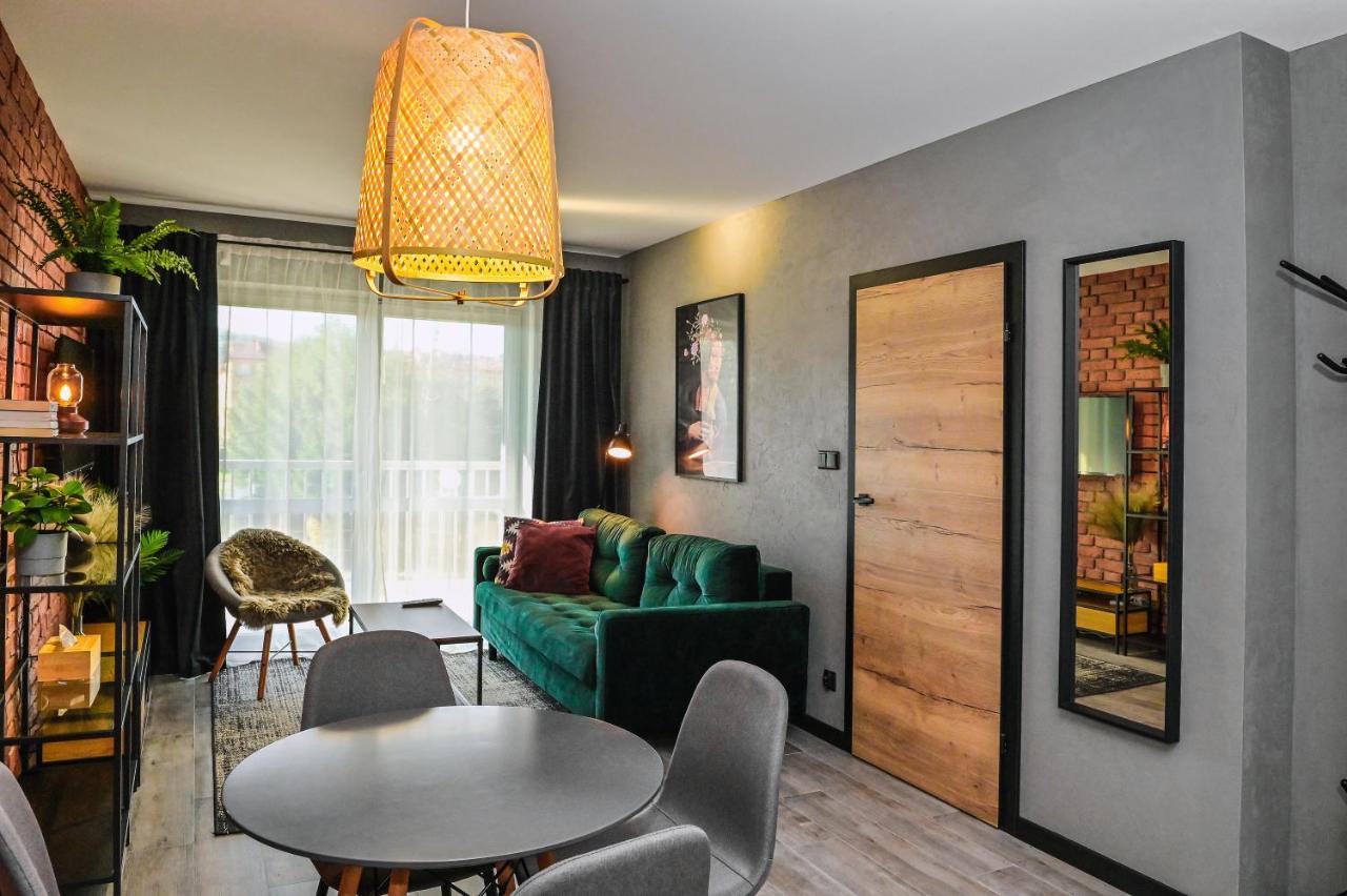 Apartament Loftspa Ustrzyki Dolne Ngoại thất bức ảnh